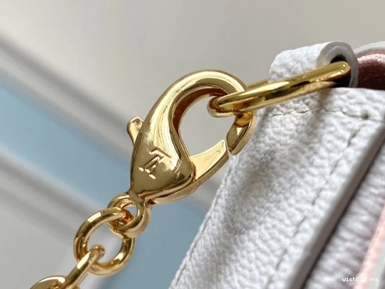 WIS POCHETTE FÉLICIE LOUIS VUITTON 0829